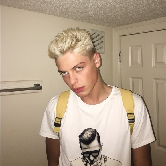 Meet your Posher, Nick - Picture 2 of 3